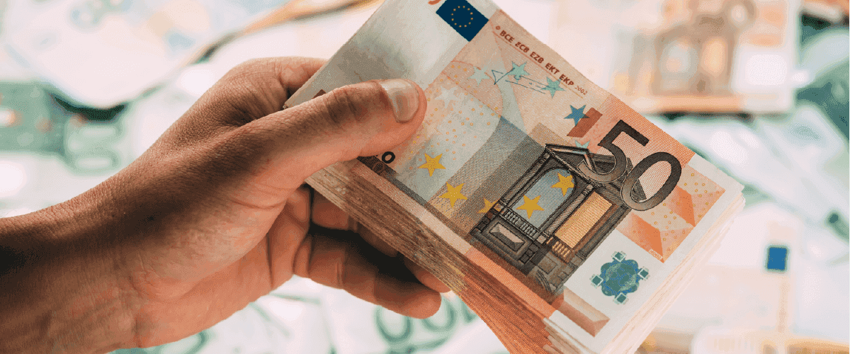Cash web