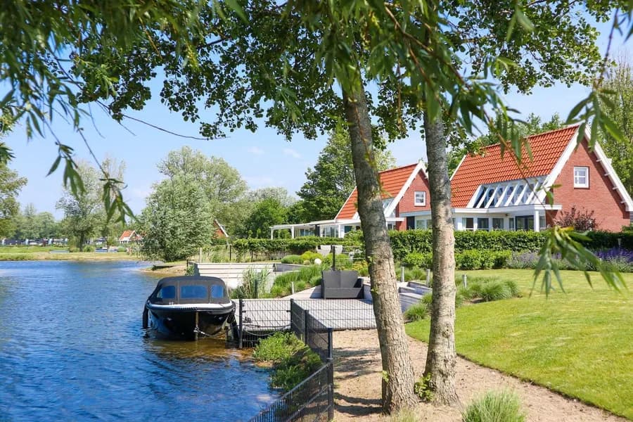 EuroParcs Bad Hoophuizen op een officieel parkbeeld